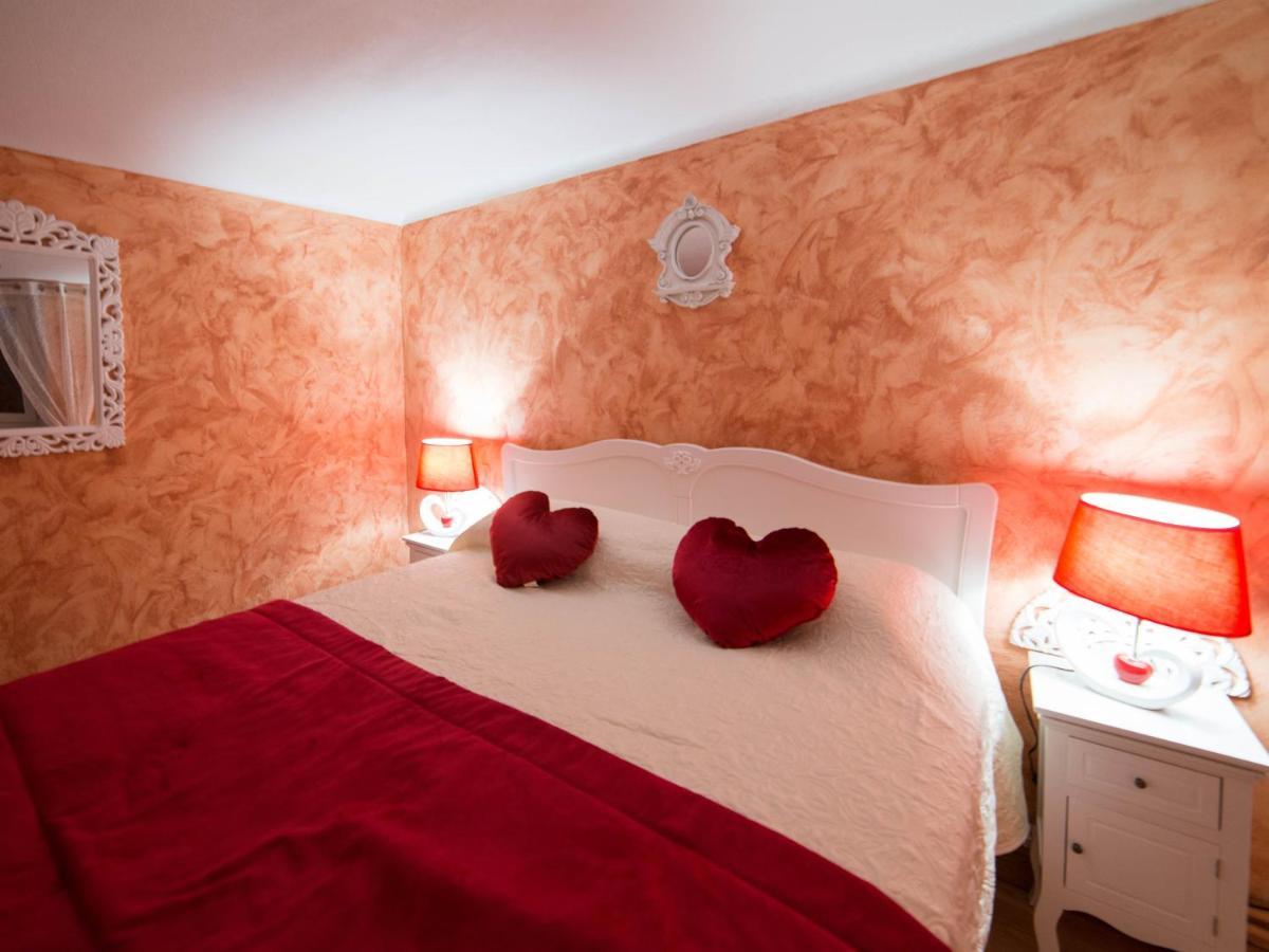 Gîte de Bellevue avec piscine intérieure privative Bergesserin Extérieur photo